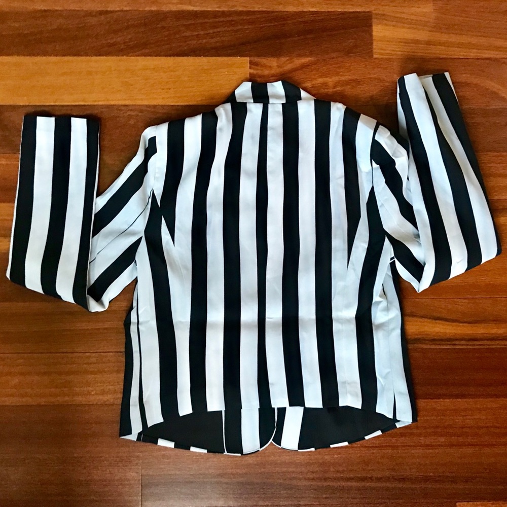 Line & Dot Open Front Blazer Size XS - Picture 6 of 8